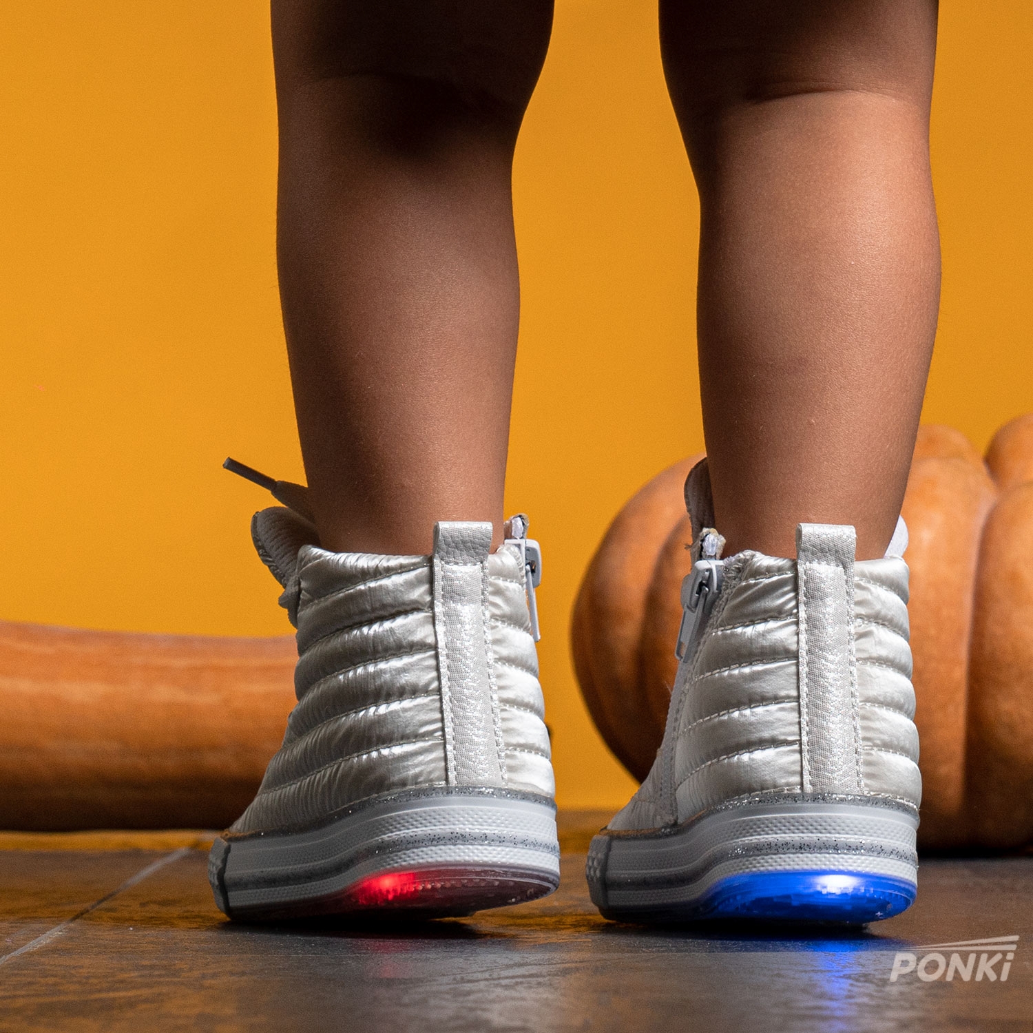 Baby sneakers with luminous sole PONKI CNW-RS WHITE №22-25