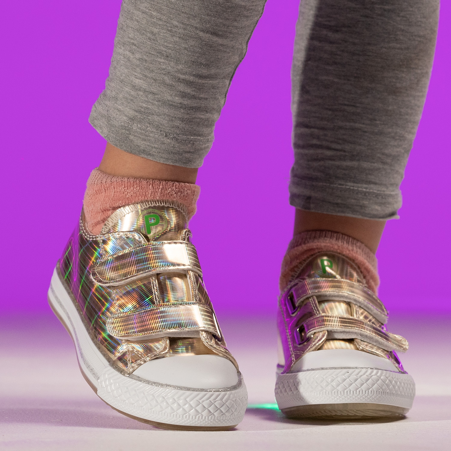 Children's sports shoes with luminous soles PONKI CNW-RS Gold №26-30