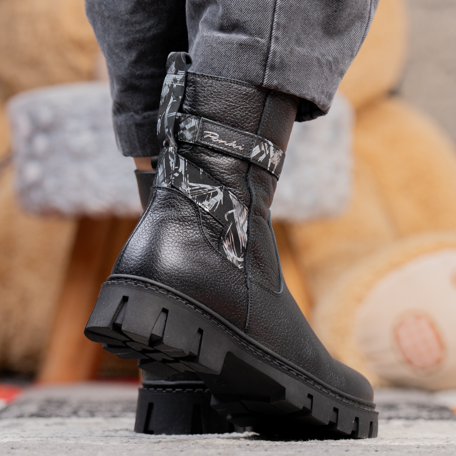 Youth Boots PONKI VERTIGO BLACK Sizes 36-39